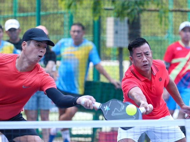 Pickleball, môn thể thao gây ‘nghiện’ tại Việt Nam
